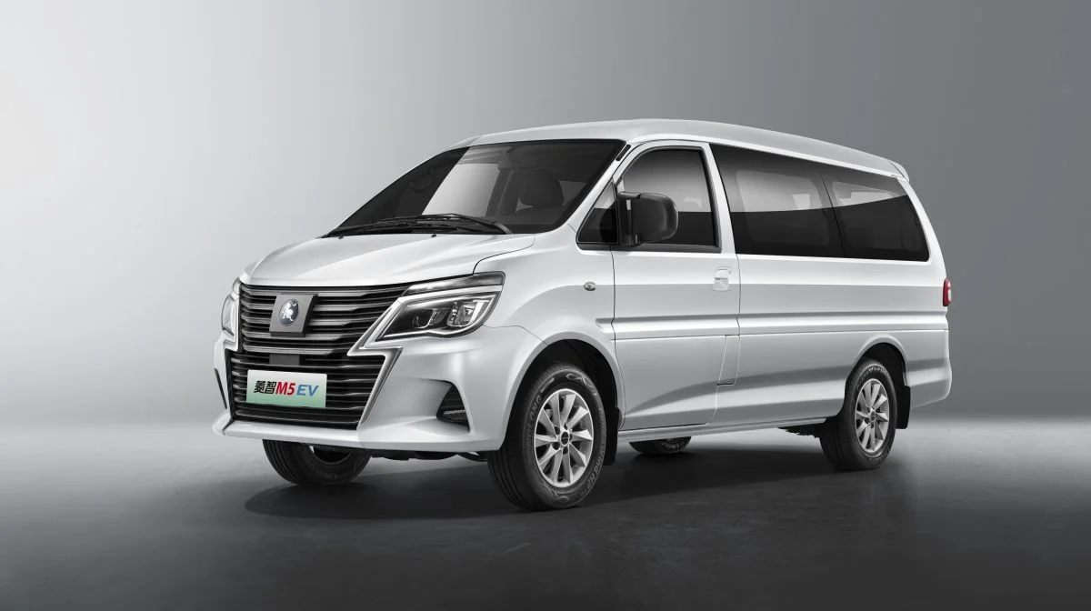 Forthing Lingzhi M5 EV